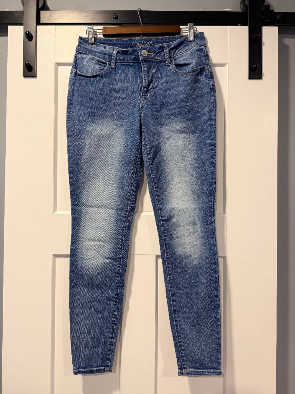 Maurices Midrise Straight Stretch Blue Jeans